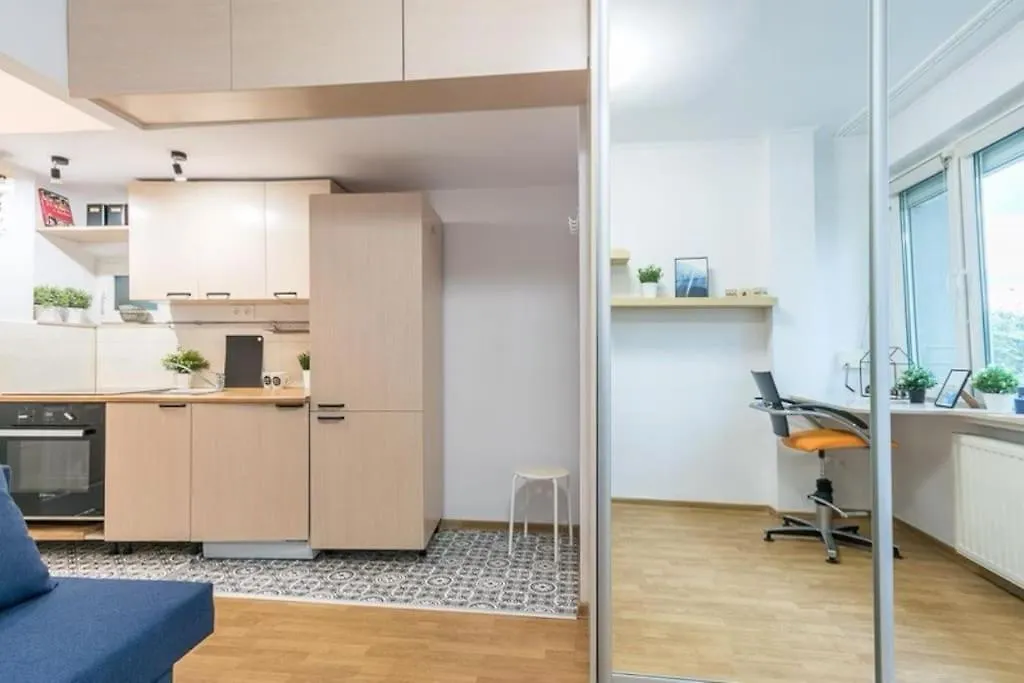 Aleja Prymasa Tysiaclecia 139/143 Apartment Warsaw Poland