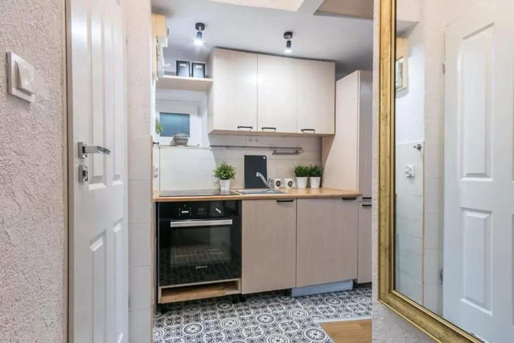 Aleja Prymasa Tysiaclecia 139/143 Apartment Warsaw